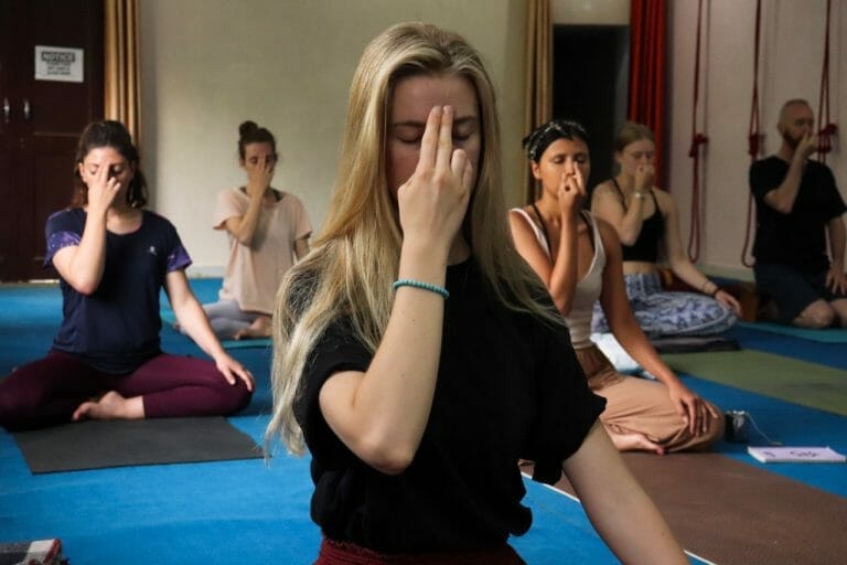 Yoga à Feurs : Une pratique qui s’intègre parfaitement dans la ville