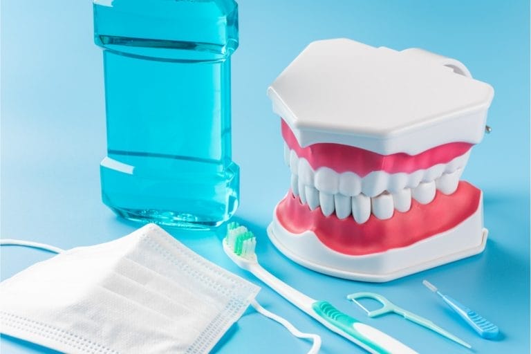 soins-dentaires-pour-eviter-mauvaise-haleine